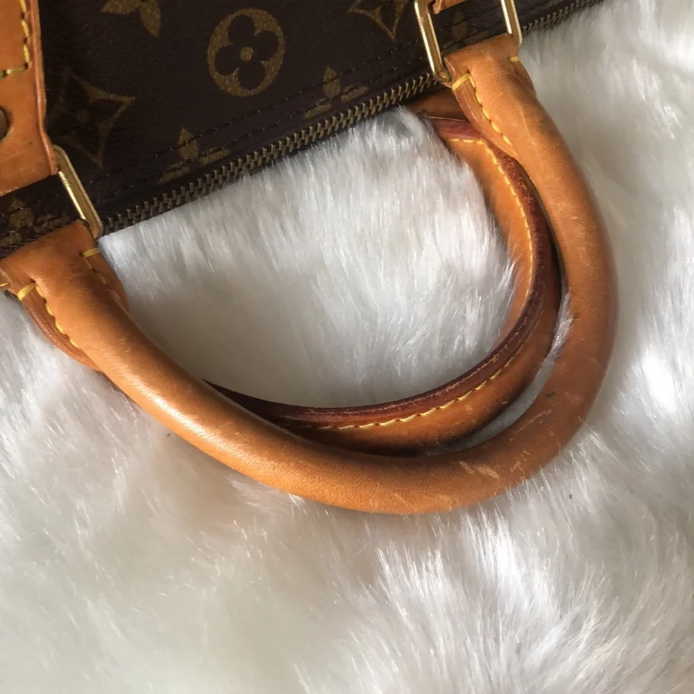Authentic Louis Vuitton Speedy 30 Monogram Bag - Picture 7 of 10
